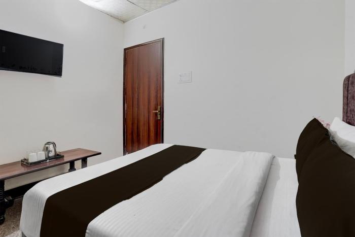 townhouse johri enclave metro station formerly second home