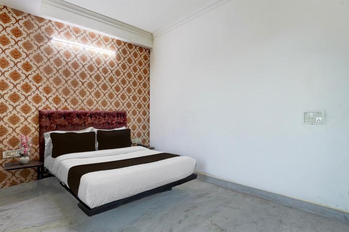 townhouse johri enclave metro station formerly second home