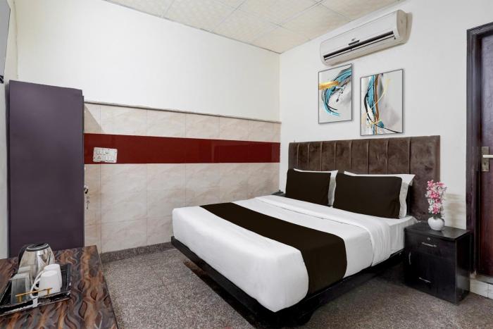 townhouse johri enclave metro station formerly second home