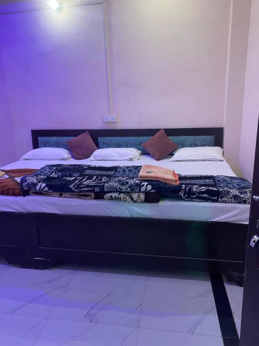 bajrangbali guest house