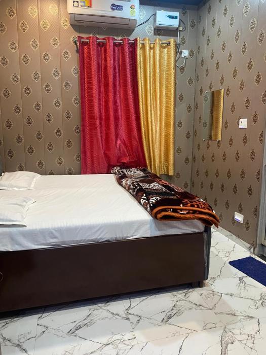 bajrangbali guest house