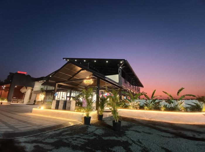 coco resort and banquet