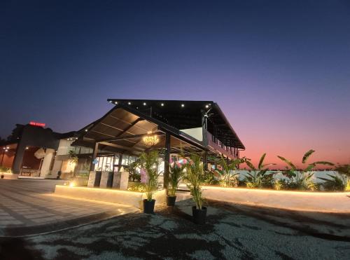 coco resort and banquet