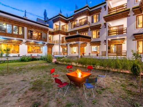 hotel bayshu the hosteller leh