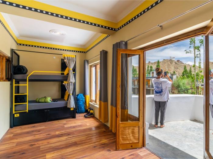 hotel bayshu the hosteller leh