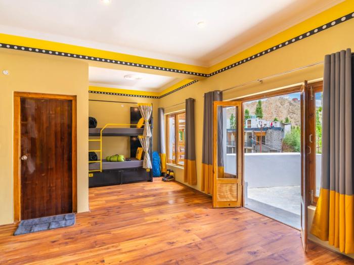 hotel bayshu the hosteller leh