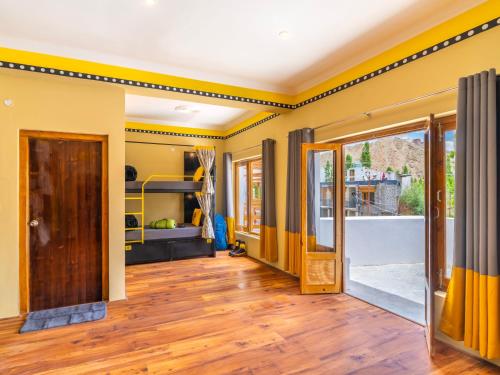 hotel bayshu the hosteller leh