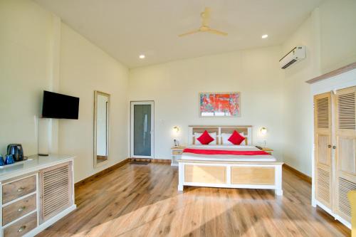 the goa beach resort morjim