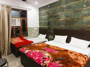 ajeet home stay walk in nizamudin railway station