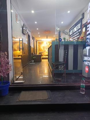 ajeet home stay walk in nizamudin railway station