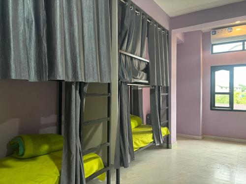 cheklaa a backpackers hostel