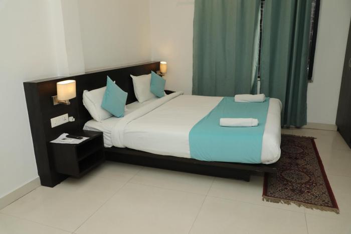hotel rising hills