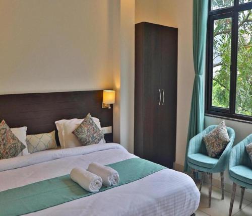 Hotel Rising Hills,,3 star