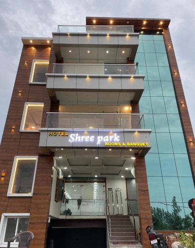 hotel shree park
