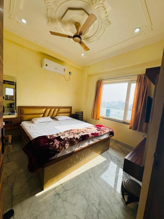 hotel shree radhe and banquet