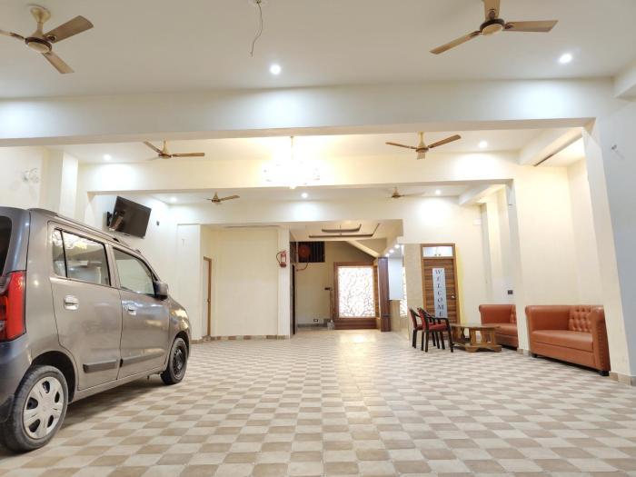 hotel shree radhe and banquet