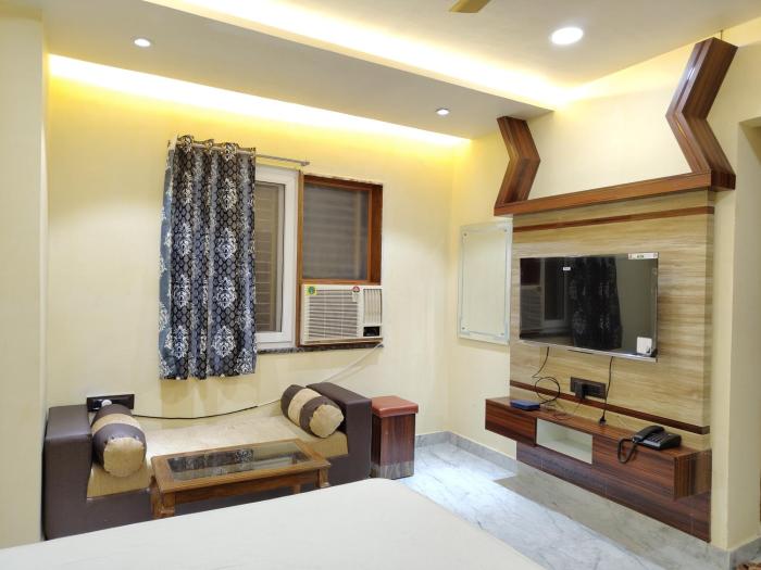 hotel shree radhe and banquet