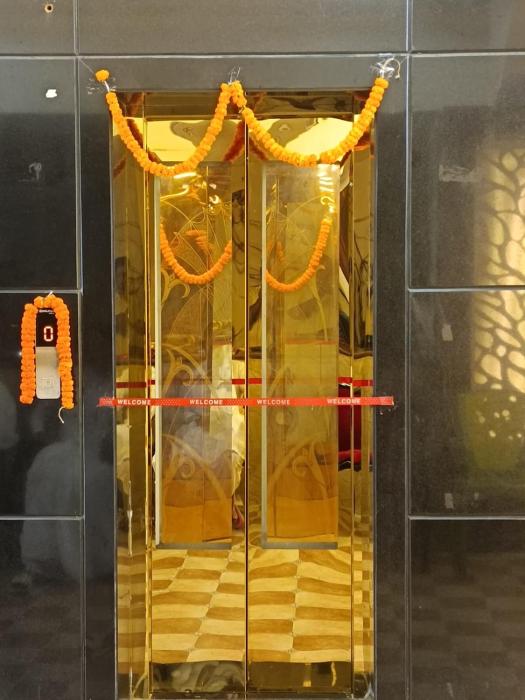 hotel shree radhe and banquet