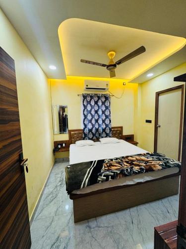 hotel shree radhe and banquet