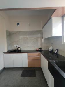isiri service apartment