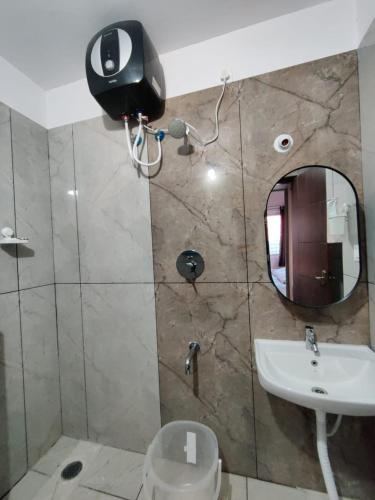 isiri service apartment