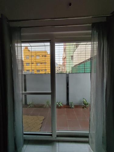 isiri service apartment