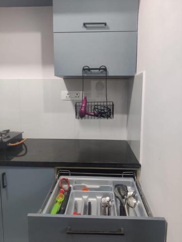 isiri service apartment