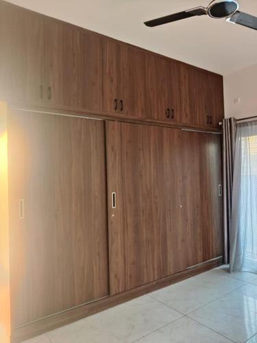 isiri service apartment
