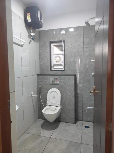 isiri service apartment