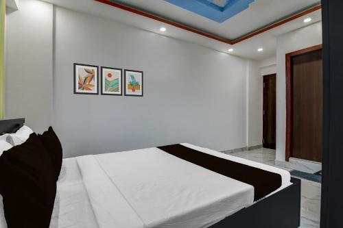 Super Collection O Mourigram Near Andul Road,,3 star