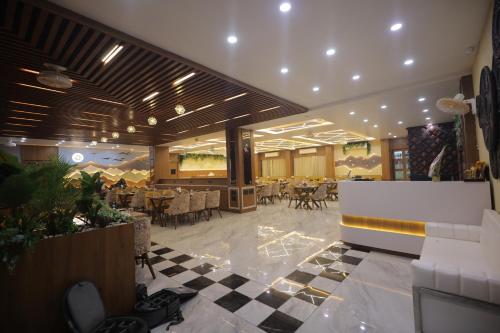 Hotel Raghavji,,3 star