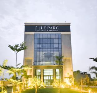 le parc hotel and banquets an initiative by sher e punjab