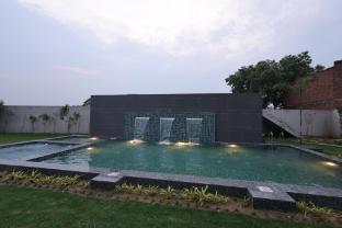 Le Parc Hotel & Banquets An Initiative By Sher-E-Punjab,,5 star