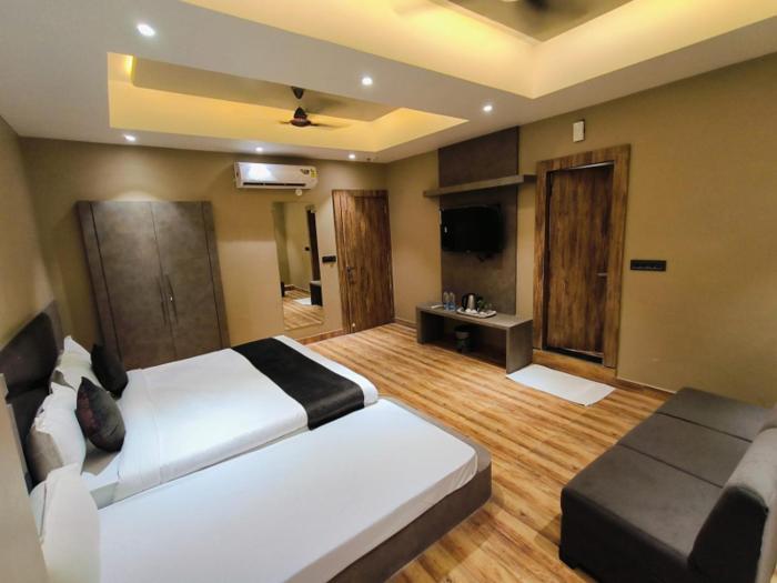 hotel maple residence