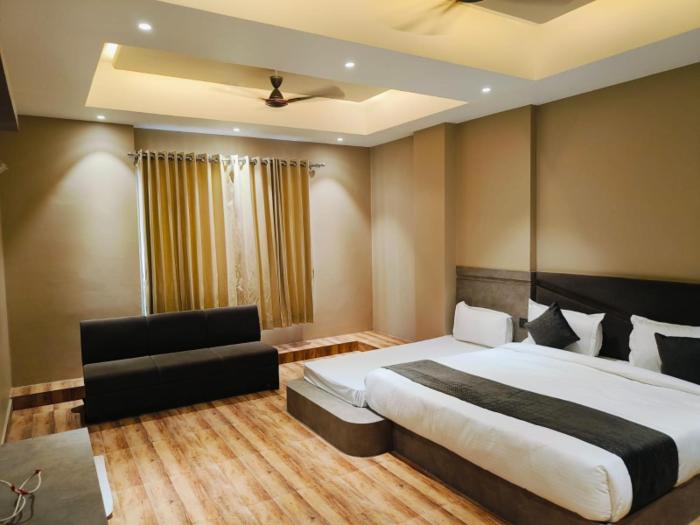 hotel maple residence