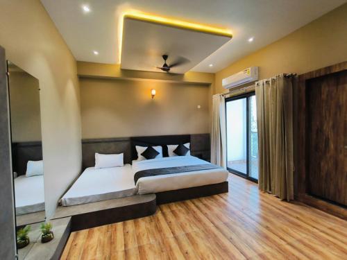 hotel maple residence