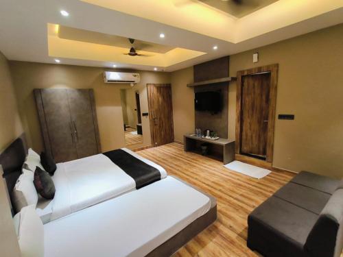 hotel maple residence