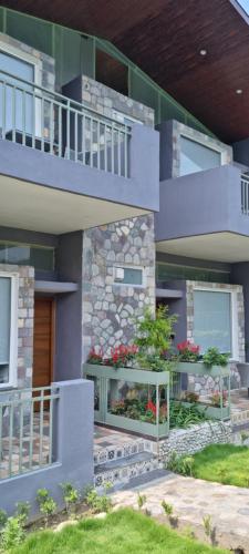 Ravihans Aranyam - Resort & Restaurant,,4 star