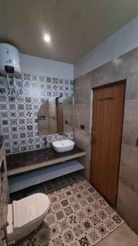 Ravihans Aranyam - Resort & Restaurant,,4 star