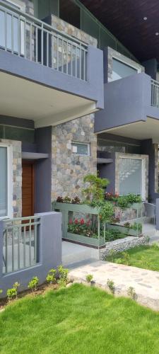 ravihans aranyam resort and restaurant