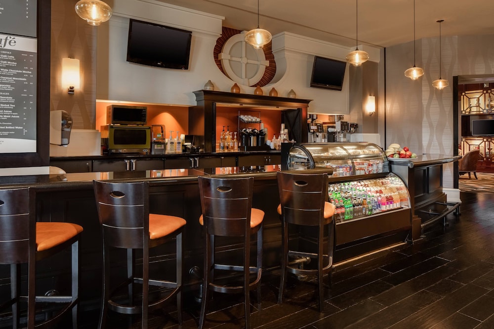 sheraton overland park hotel at the convention center