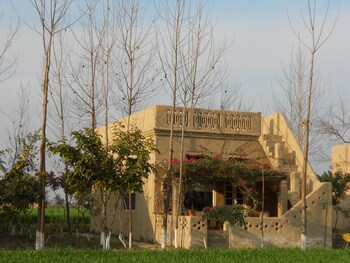 Punjab Village Farm Near Amritsar,,3 star