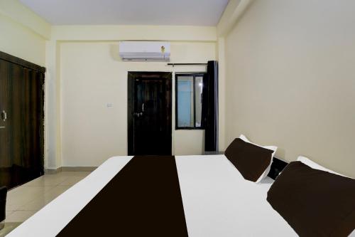 Hotel O The Shark Palace,,3 star