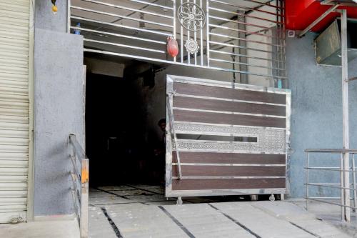 Hotel O Madhu Grand Luxury Rooms,,3 star