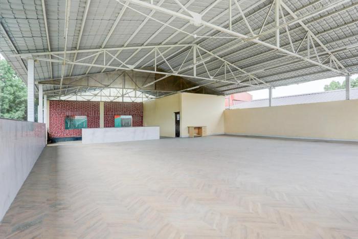 hotel o flora green lawn and resort