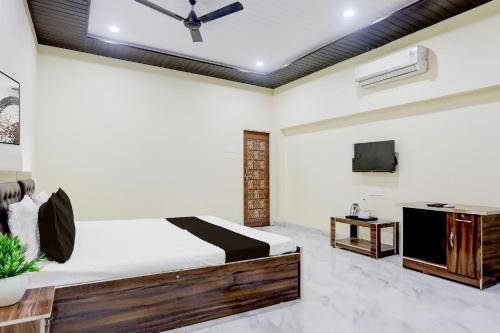 Hotel O Flora Green Lawn & Resort,,3 star