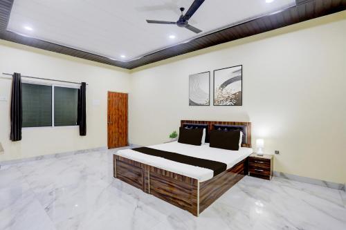 Hotel O Flora Green Lawn & Resort,,3 star