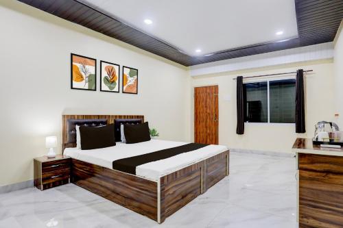 Hotel O Flora Green Lawn & Resort,,3 star