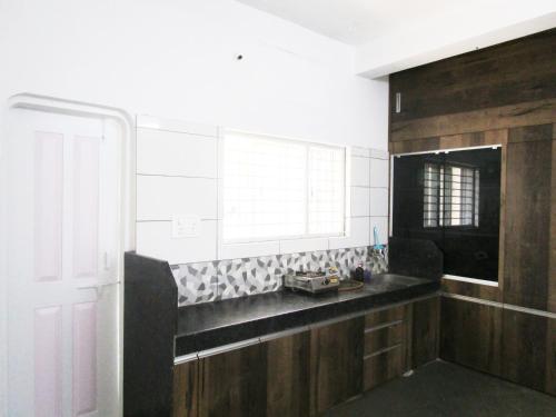 1 bhk apartment couple friendly