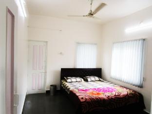 1 bhk apartment couple friendly
